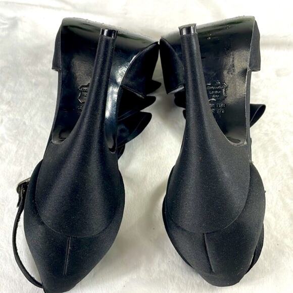 Nina Black Ruffle 4 1/2 Heel Adjustable Ankle Strap Peep Toe Shoe Size 7 1/2 - Picture 12 of 15
